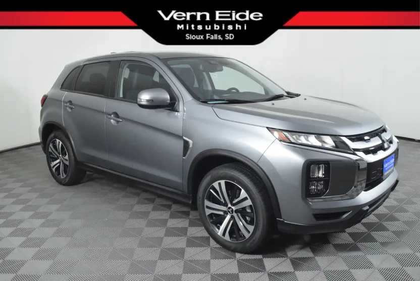 2025 Mitsubishi Outlander Sport SE photo 1