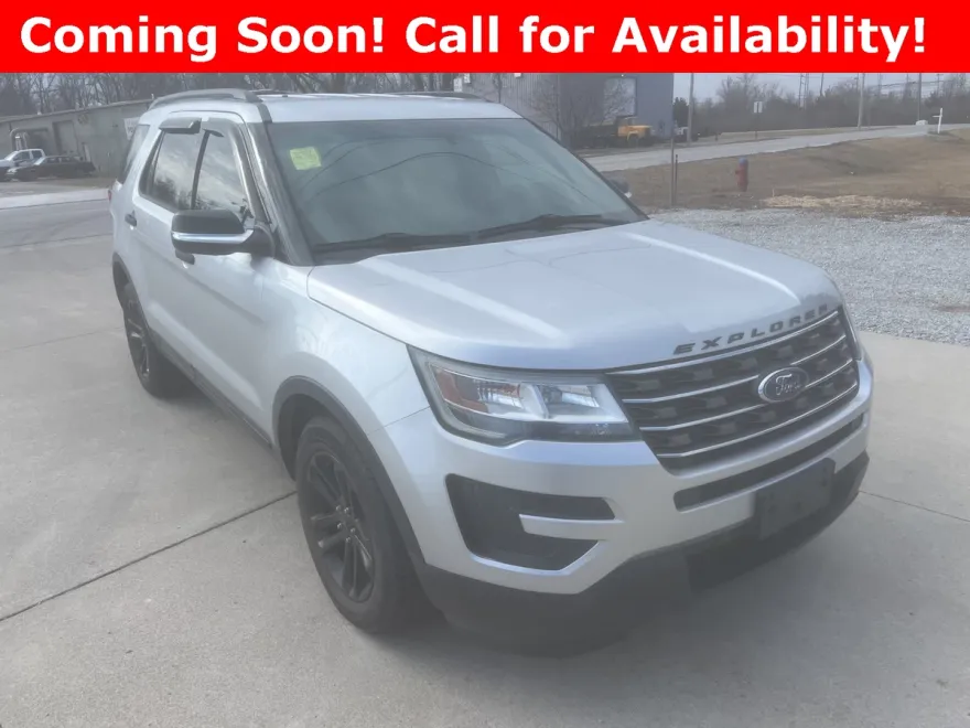 2016 Ford Explorer Base photo 1