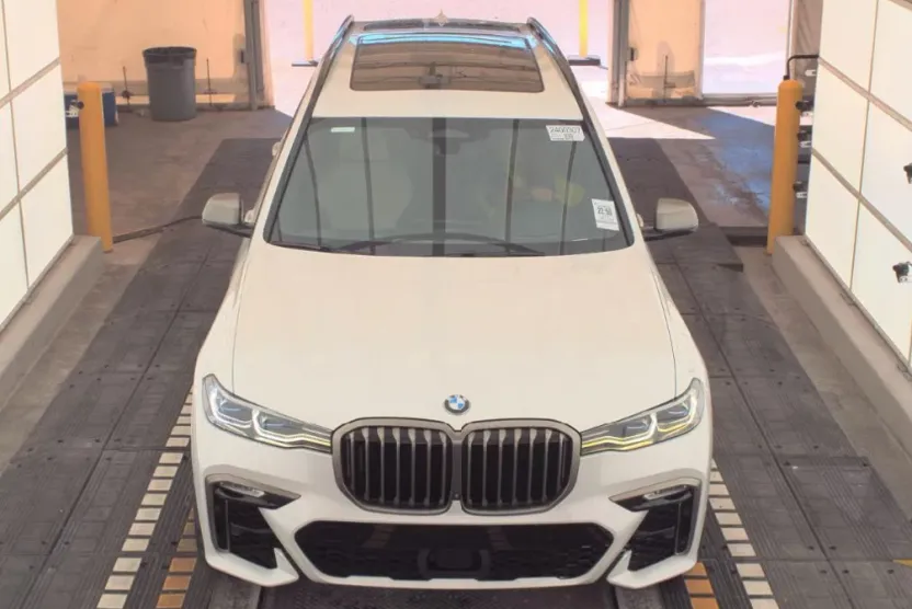 2021 Bmw X7 M50i photo 1