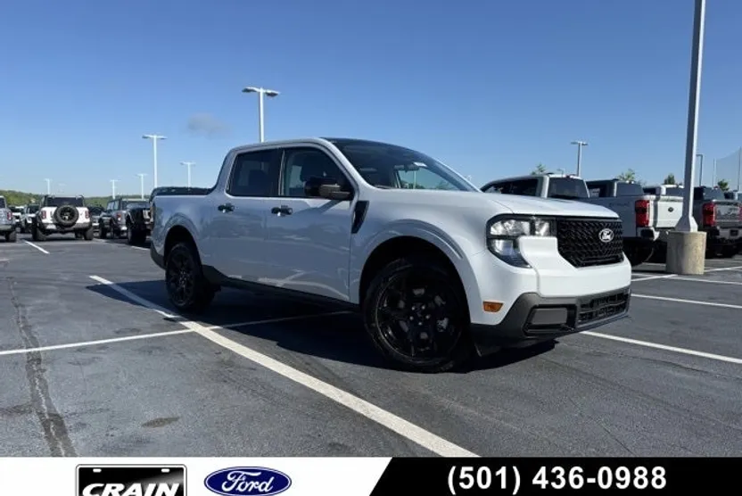 2025 Ford Maverick XLT photo 1