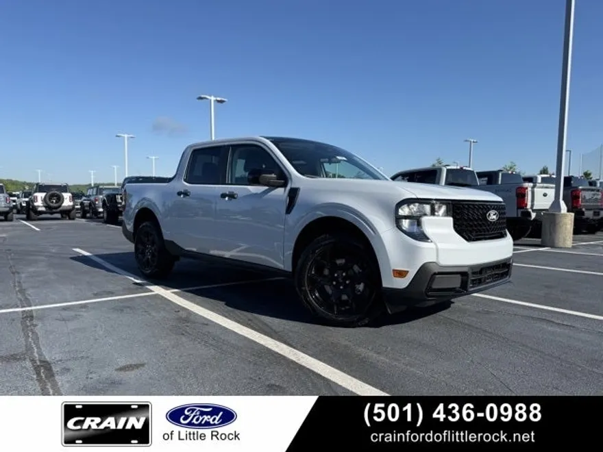 2025 Ford Maverick XLT photo 1