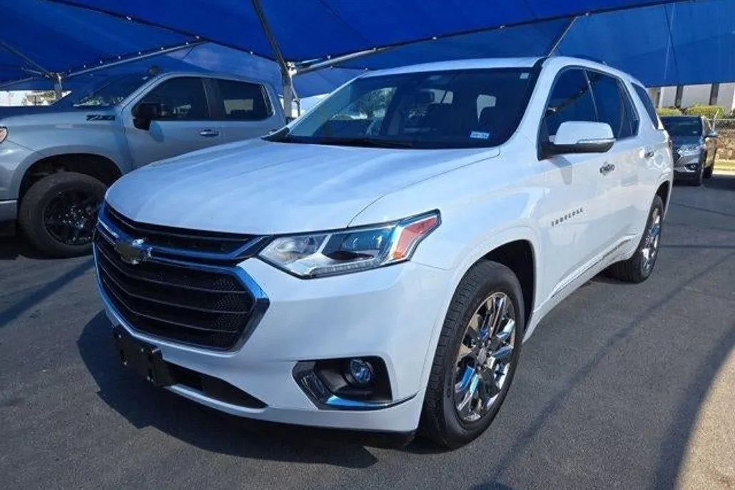 2021 Chevrolet Traverse Premier photo 1
