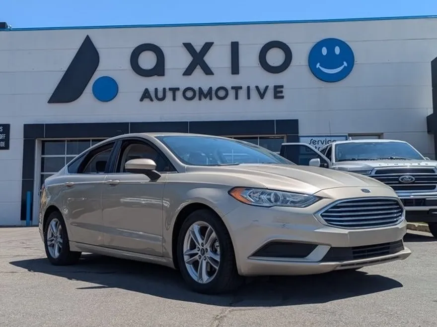 2018 Ford Fusion SE photo 1