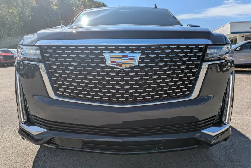 2024 Cadillac Escalade Premium Luxury photo 1