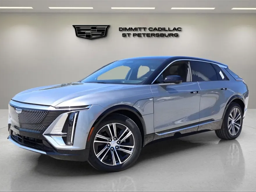 2026 Cadillac Lyriq Luxury photo 1
