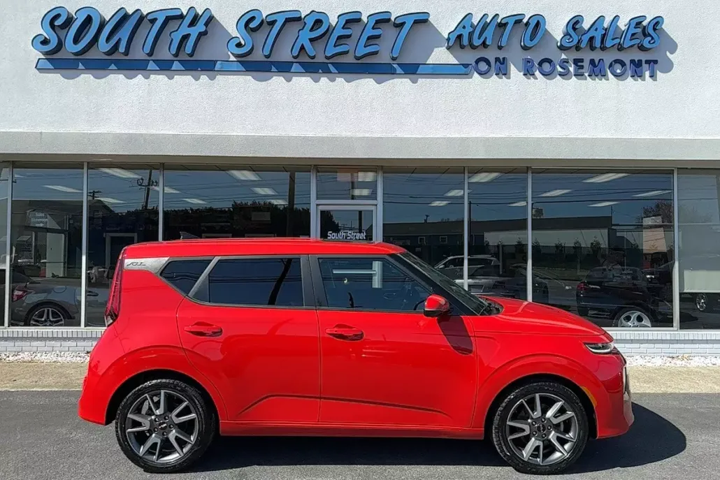 2022 Kia Soul GT-Line Turbo photo 1