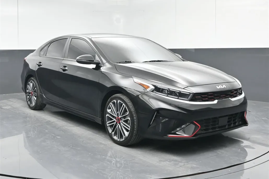 2024 Kia Forte GT photo 1