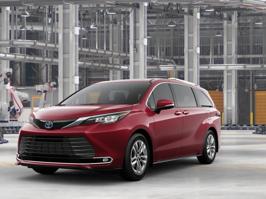 2025 Toyota Sienna Limited photo 1