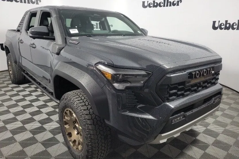 2025 Toyota Tacoma Trailhunter 4x4 Double Cab photo 1