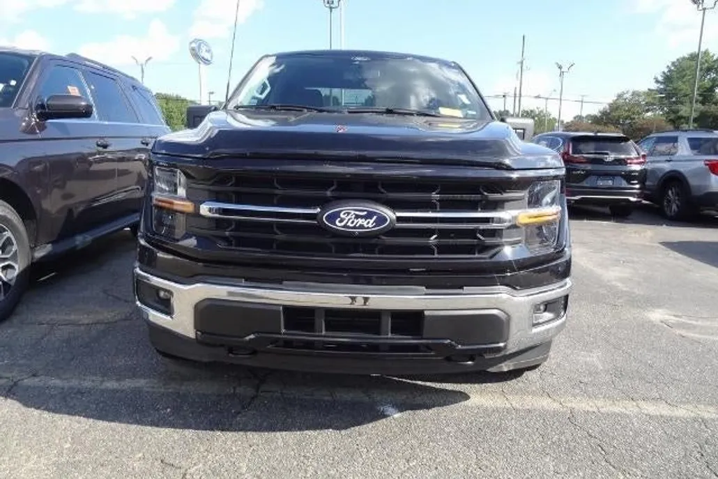 2024 Ford F-150 XLT photo 1