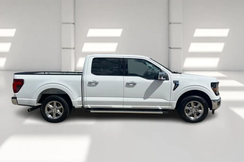 2024 Ford F-150 XLT photo 1