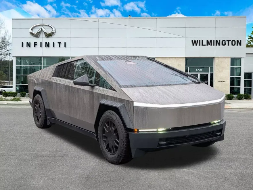 2024 Tesla Cybertruck photo 1