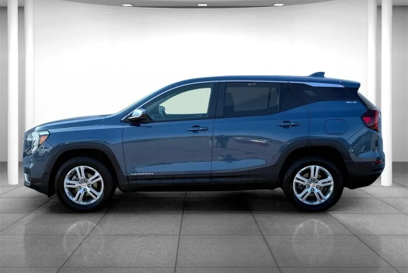 2024 Gmc Terrain SLE photo 1