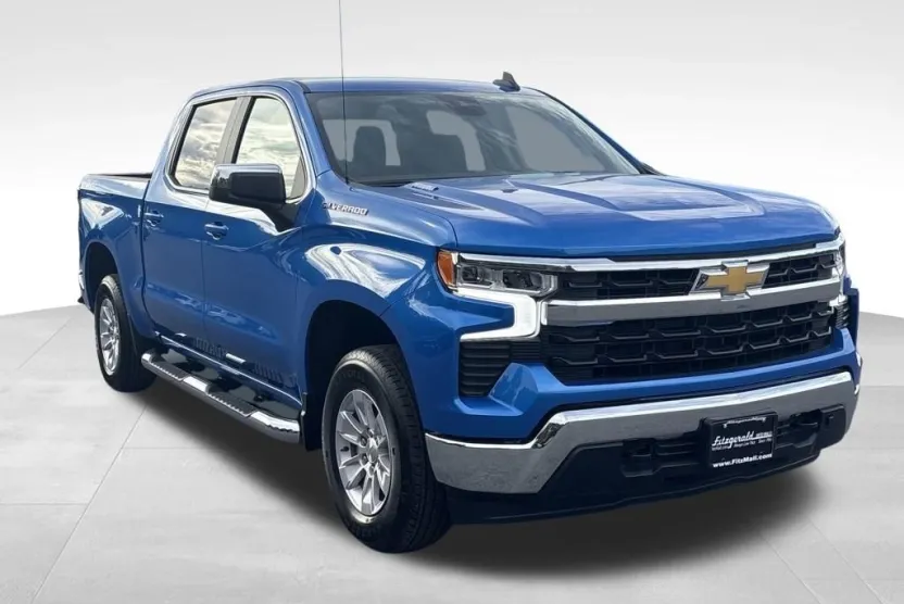2026 Chevrolet Silverado 1500 LT photo 1