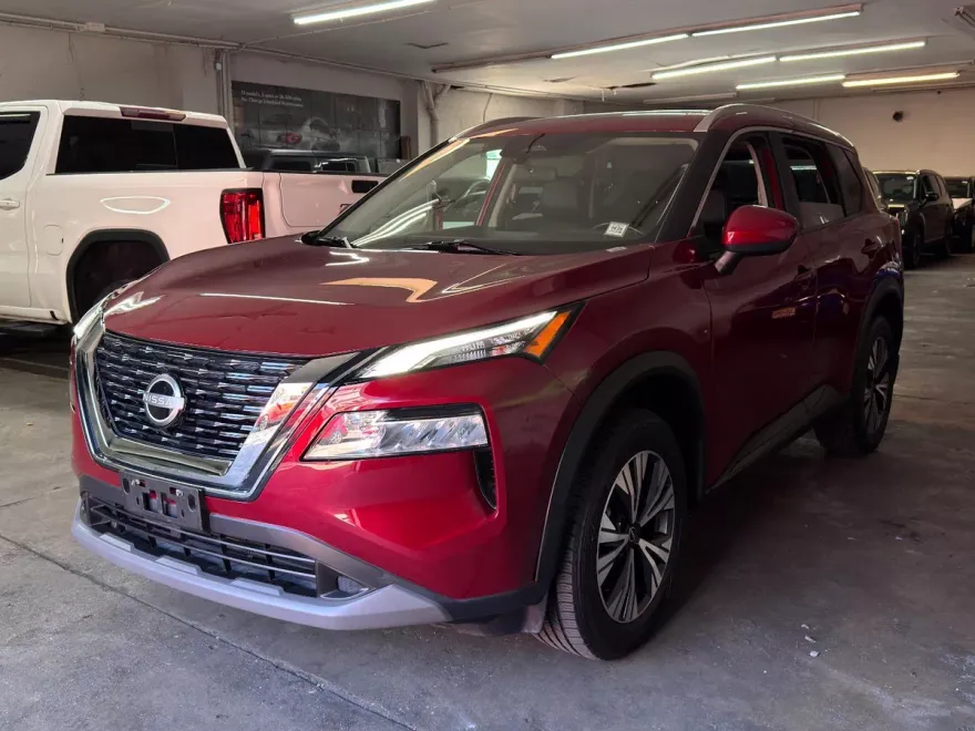 2023 Nissan Rogue SV photo 1
