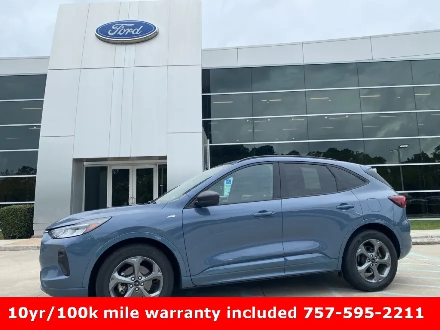 2024 Ford Escape ST-Line photo 1