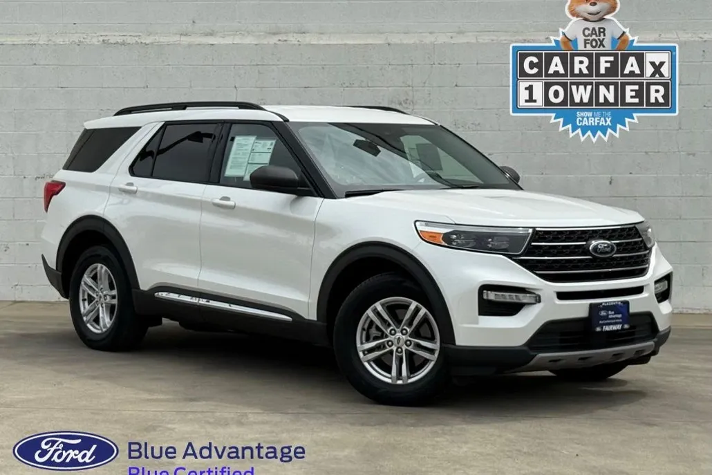 2022 Ford Explorer XLT photo 1
