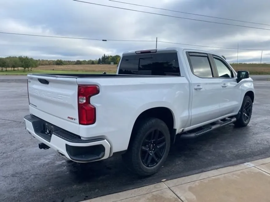 2023 Chevrolet Silverado 1500 RST photo 1