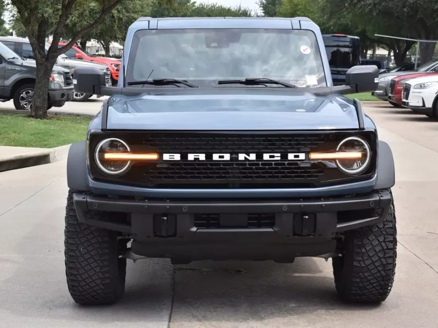 2023 Ford Bronco Wildtrak photo 1