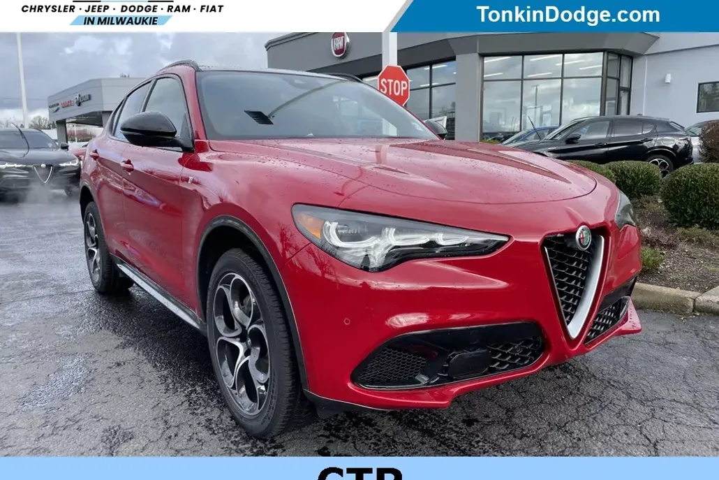 2024 Alfa Romeo Stelvio Ti photo 1