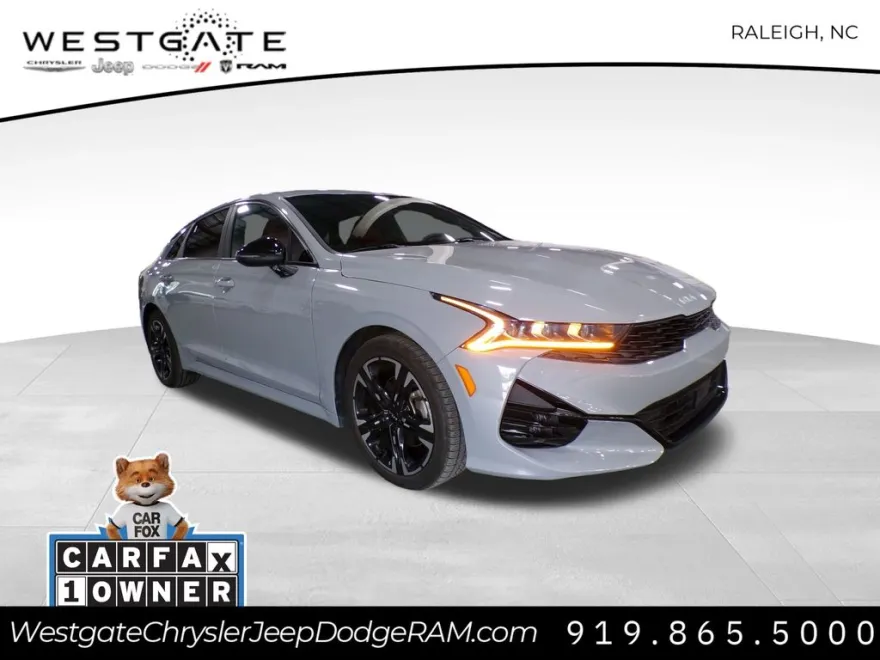 2023 Kia K5 GT-Line photo 1