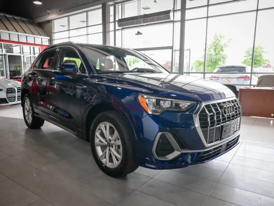 2022 Audi Q3 S line Premium 45 TFSI photo 1