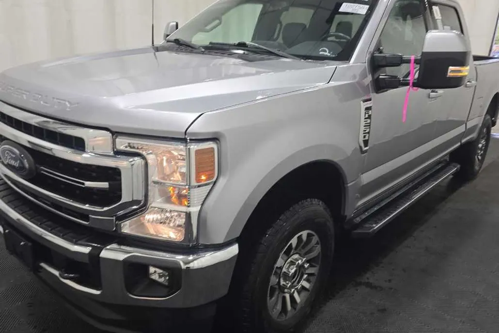 2022 Ford F-250 Lariat photo 1
