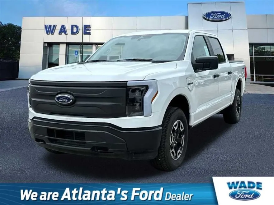2023 Ford F-150 Lightning photo 1