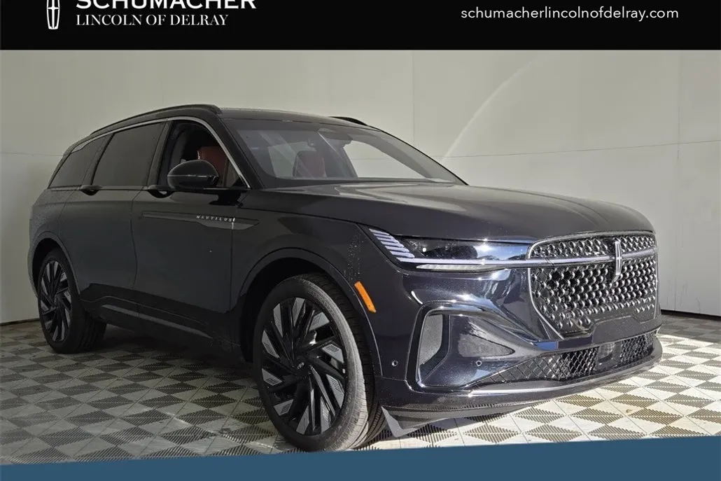 2024 Lincoln Nautilus Black Label photo 1