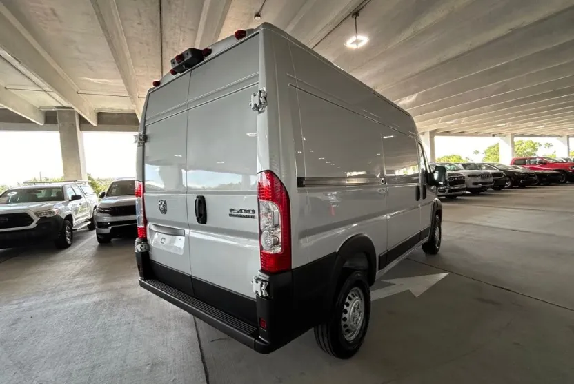 2025 Ram ProMaster 1500 Tradesman High Roof photo 1
