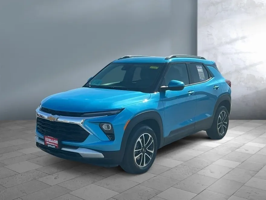 2025 Chevrolet Trailblazer LT photo 1