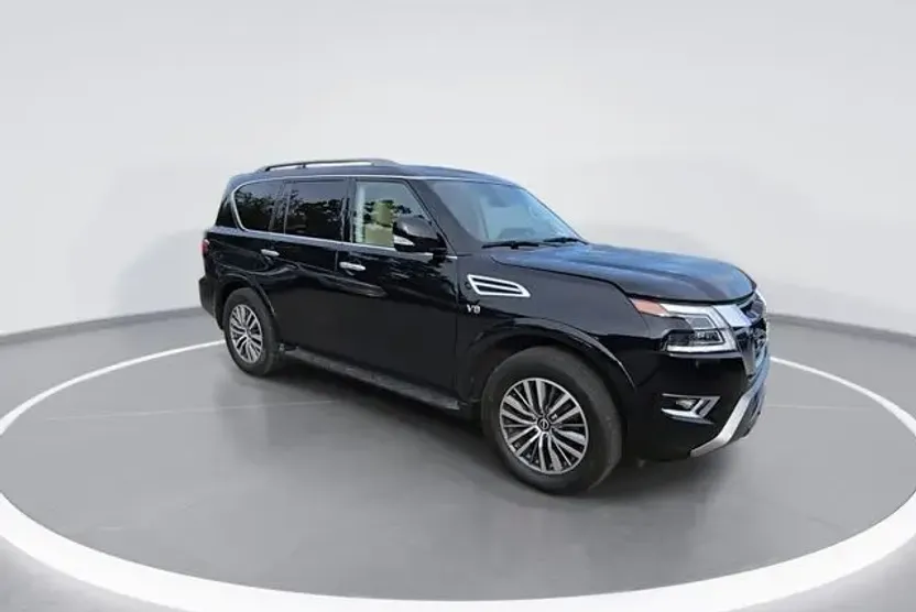 2022 Nissan Armada SV photo 1