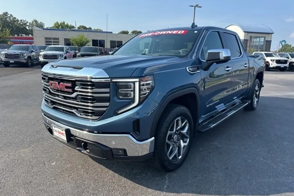 2024 Gmc Sierra 1500 SLT photo 1