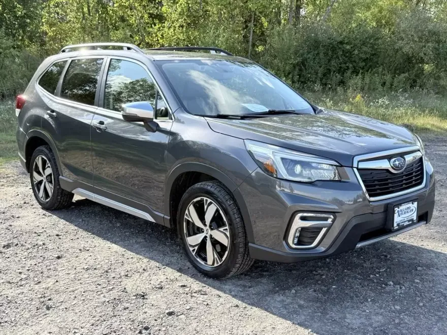 2021 Subaru Forester Touring photo 1