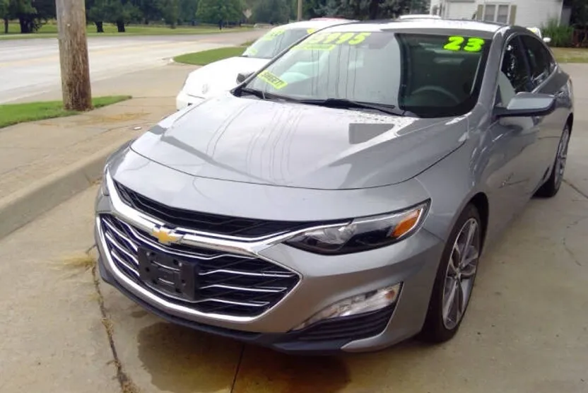 2023 Chevrolet Malibu 1LT photo 1
