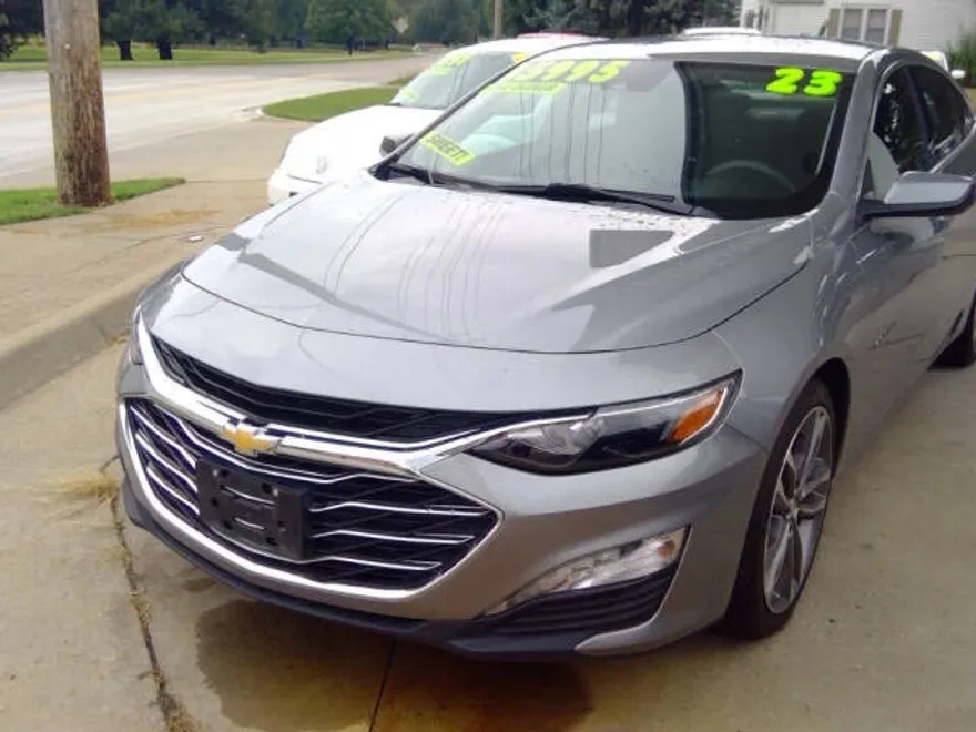 2023 Chevrolet Malibu 1LT photo 1