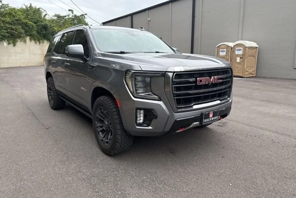 2021 Gmc Yukon AT4 photo 1