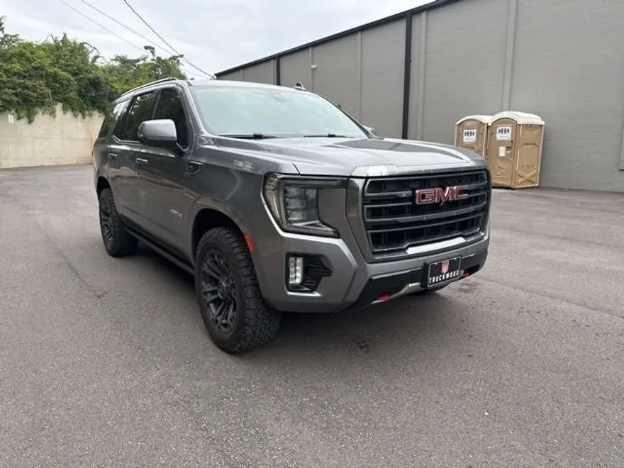 2021 Gmc Yukon AT4 photo 1