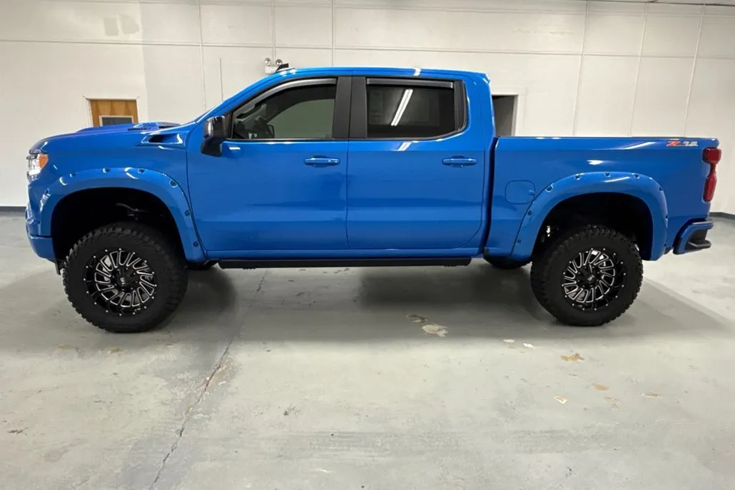 2025 Chevrolet Silverado 1500 RST photo 1