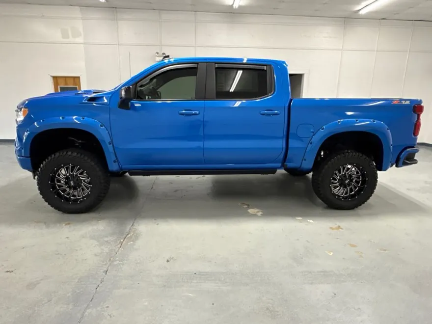 2025 Chevrolet Silverado 1500 RST photo 1