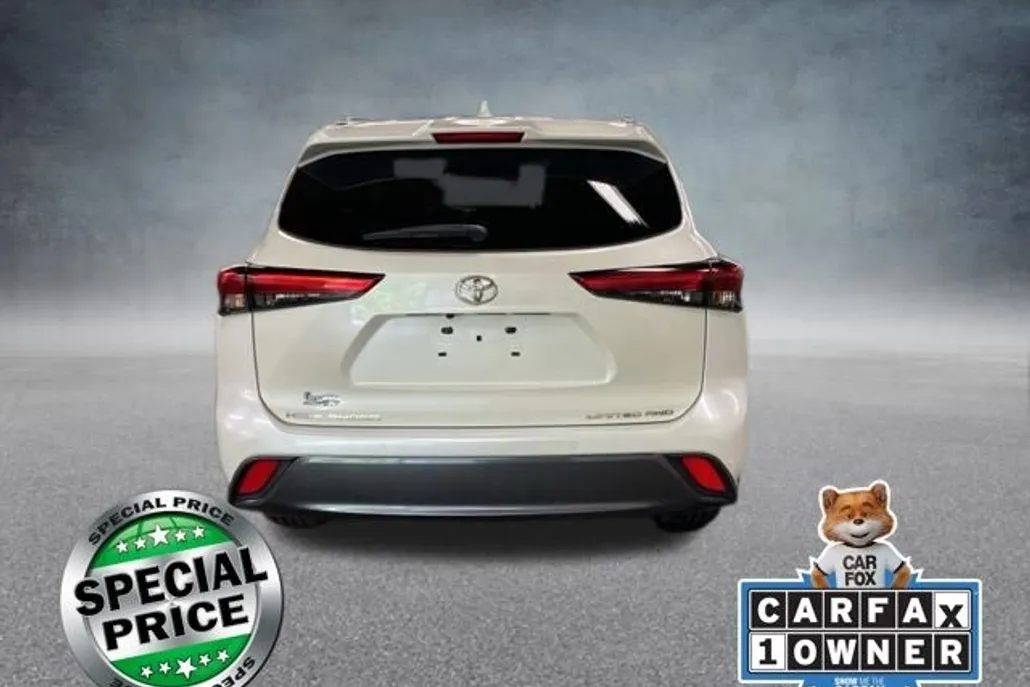 2021 Toyota Highlander Limited photo 1
