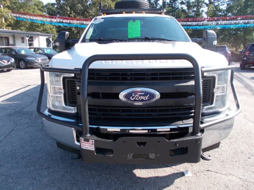 2018 Ford F-350 XL photo 1