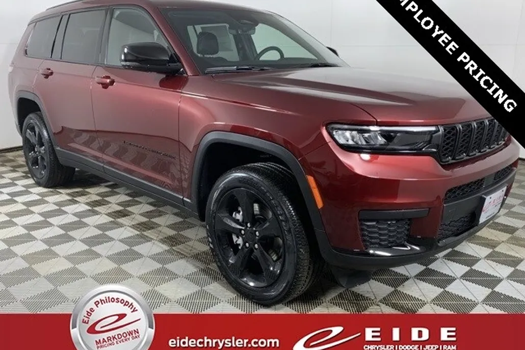 2025 Jeep Grand Cherokee Laredo Altitude X photo 1