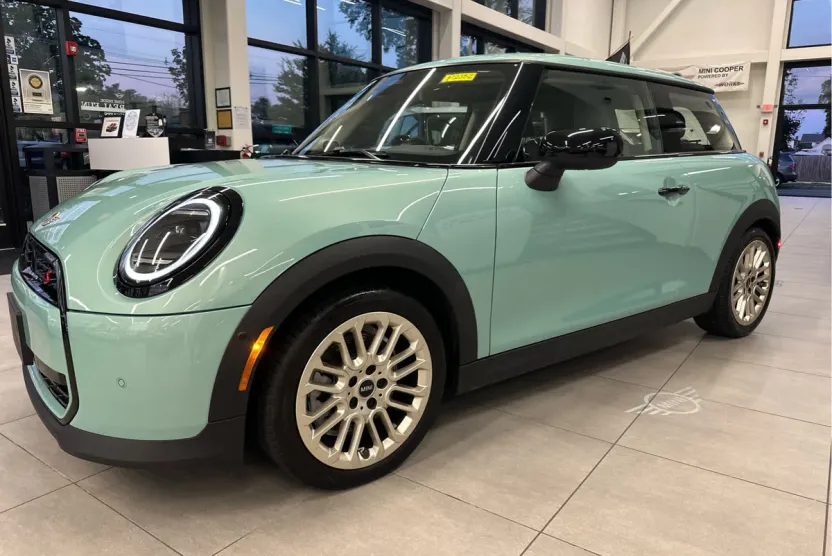 2025 Mini Cooper 2 Door Hardtop S photo 1