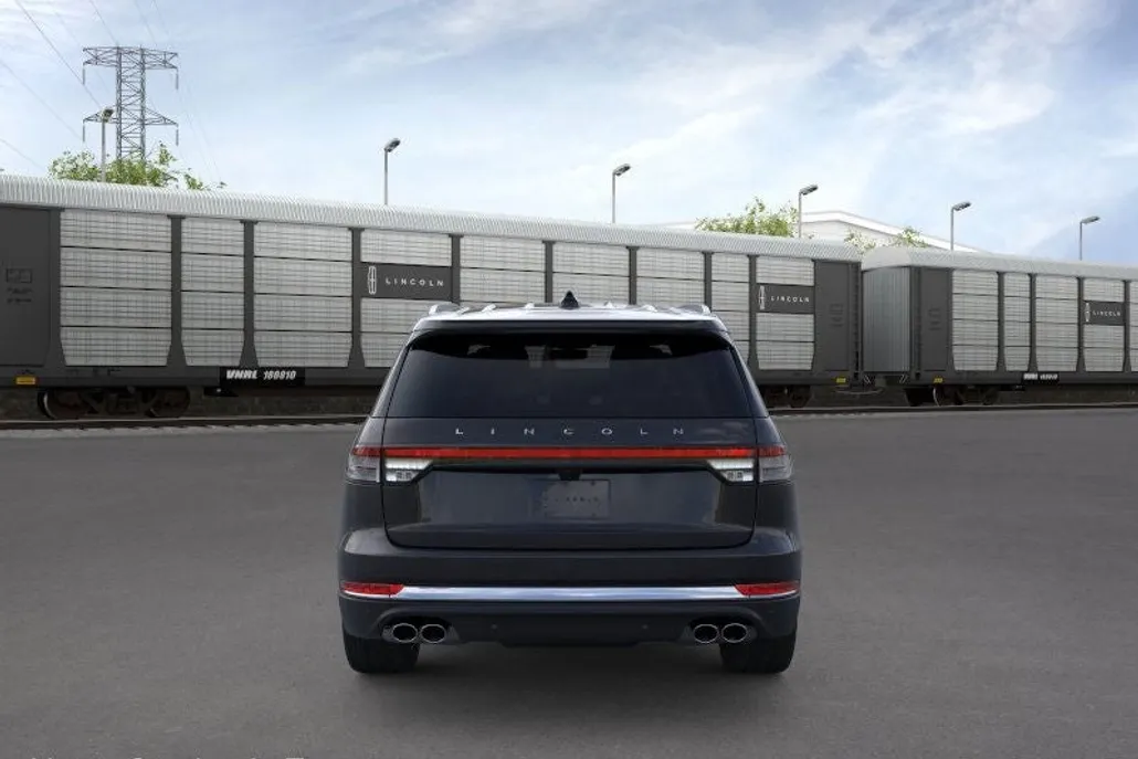2025 Lincoln Aviator Reserve photo 1