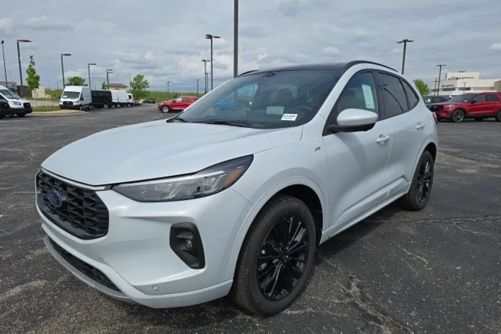 2025 Ford Escape Hybrid ST-Line Elite photo 1