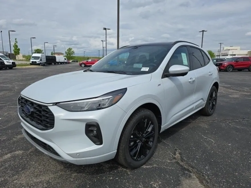 2025 Ford Escape Hybrid ST-Line Elite photo 1
