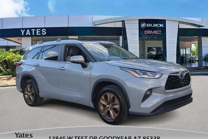 2023 Toyota Highlander Bronze Edition photo 1