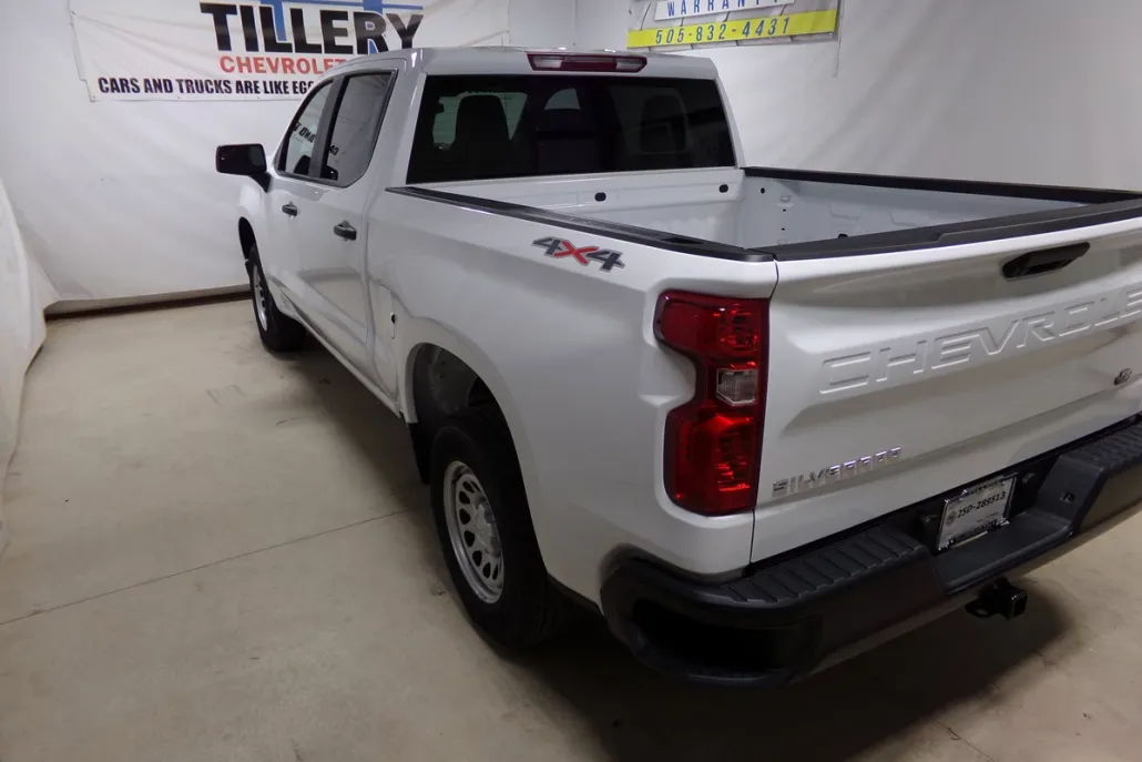 2026 Chevrolet Silverado 1500 photo 1