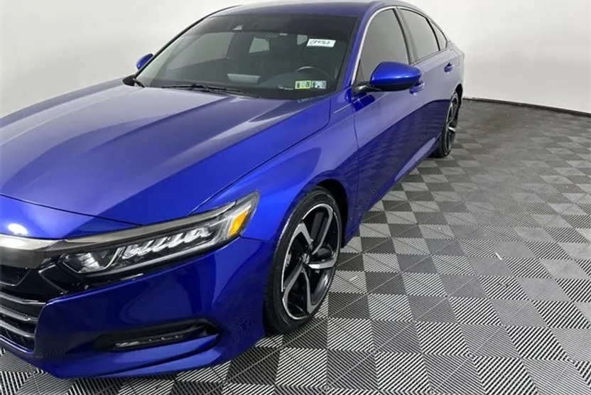 2019 Honda Accord Sport photo 1